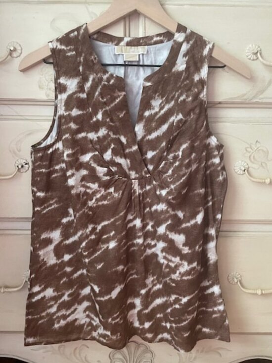 MICHAEL Michael Kors Tops - Michael Kors V-Neck Animal Print Lined Tunic- size 8